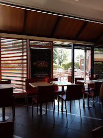 Atmosphère du Restauration rapide McDonald's à Saint-Priest - n°18