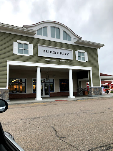 Clothing Store «Burberry Outlet», reviews and photos, 1 Outlet Blvd, Wrentham, MA 02093, USA