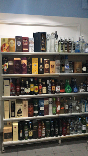 Azor Grocery & Liquor Store - Horta