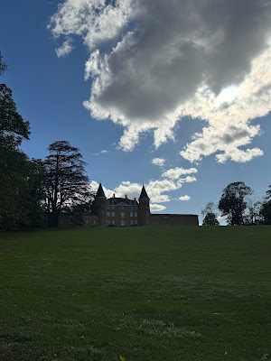 Entrée château de Janzé à Marcilly-d'Azergues