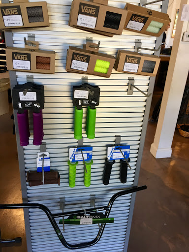 Bicycle Store «The Hub Cyclery», reviews and photos, 7880 Old Redwood Hwy, Cotati, CA 94931, USA