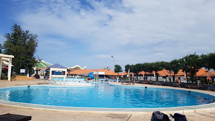 Swimming pool-Restaurant Dolphin