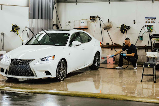 The Auto Salon at PRO Club en Bellevue