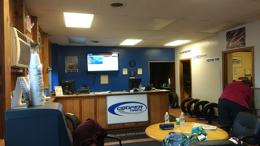 Tire Shop «K & W Tire», reviews and photos, 1328 N Hartland Rd, White River Junction, VT 05001, USA