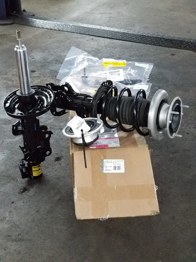 Auto Repair Shop «R & G Auto repair», reviews and photos, 4928 Eisenhower Ave, Alexandria, VA 22304, USA