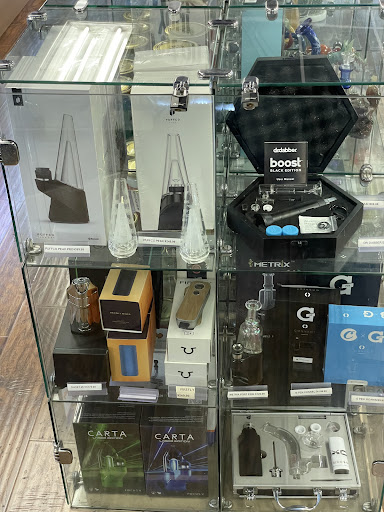 Vaporizer Store «Vape Master & Smoke Shop», reviews and photos, 1708 Long Beach Blvd, Long Beach, CA 90813, USA