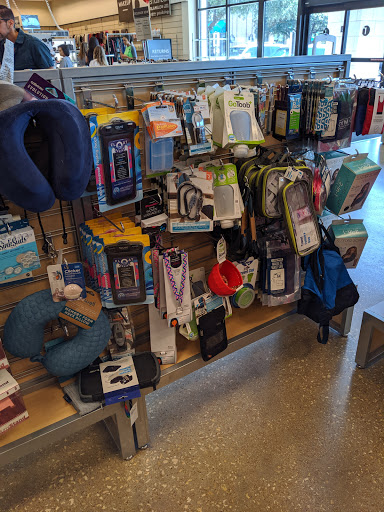 Department Store «Nordstrom Rack Gateway», reviews and photos, 9607 Research Blvd, Austin, TX 78759, USA