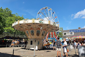 Kermis Broek in Waterland