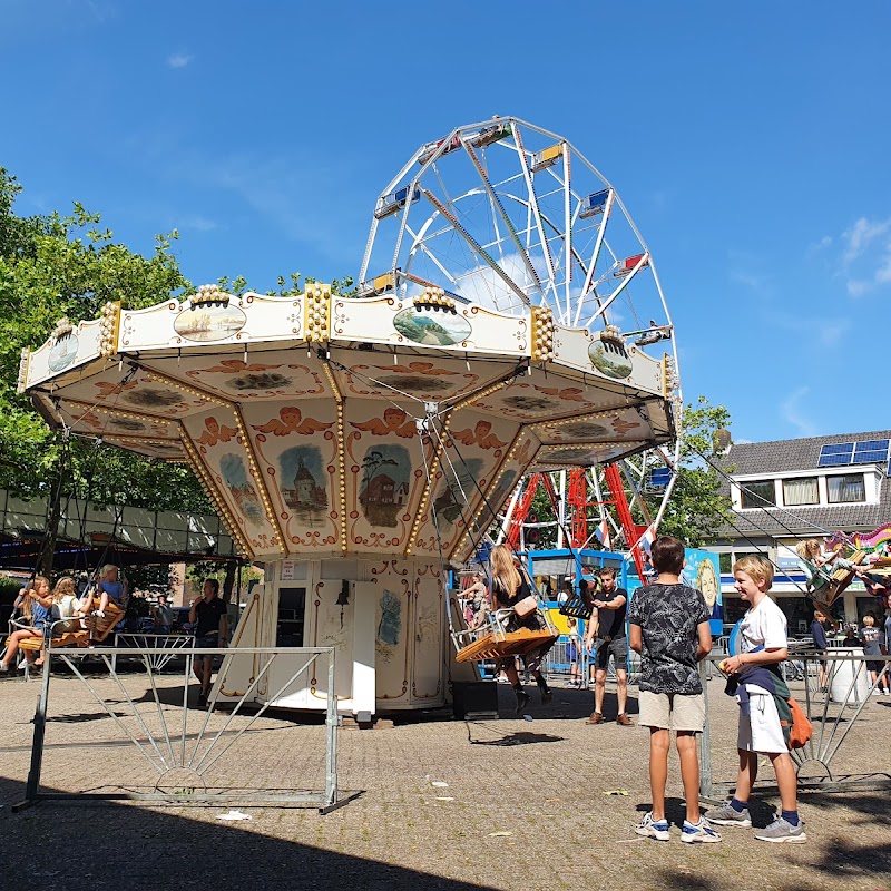 Kermis Broek in Waterland