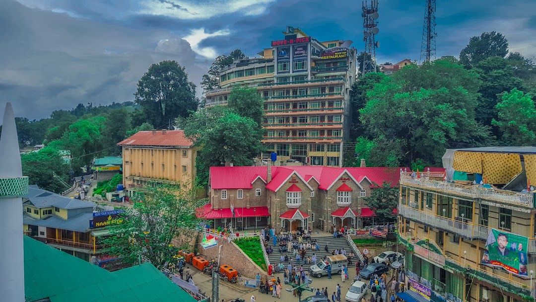 Mall Road is one of the best places to visit in Murree