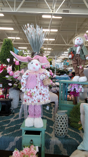 Home Goods Store «At Home», reviews and photos, 11221 Outlet Dr, Knoxville, TN 37932, USA