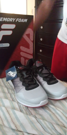 Shoe Store «Shoe Carnival», reviews and photos, 3608 Marketplace Blvd, East Point, GA 30344, USA