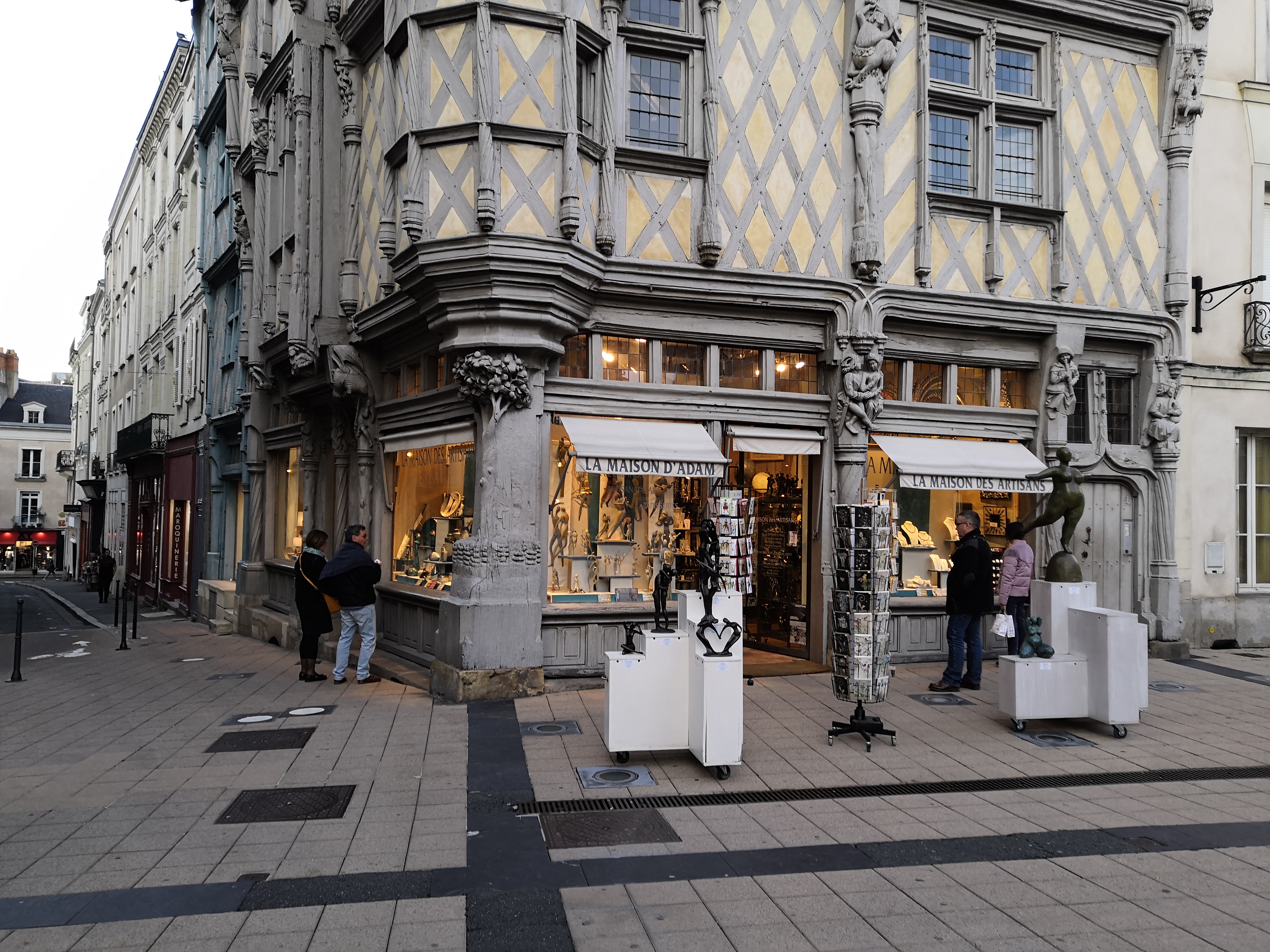 Photo n° 4 de l'avis de Diana. fait le 28/03/2019 à 14:57