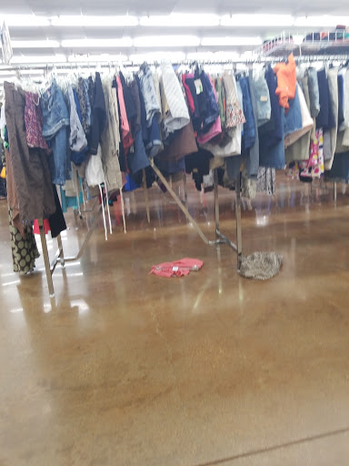 Thrift Store «Goodwill Super Store», reviews and photos