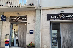 Nero Crema image