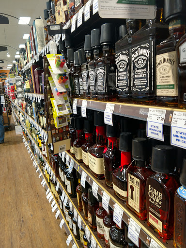 Grocery Store «Kroger», reviews and photos, 17447 Haggerty Rd, Northville, MI 48168, USA