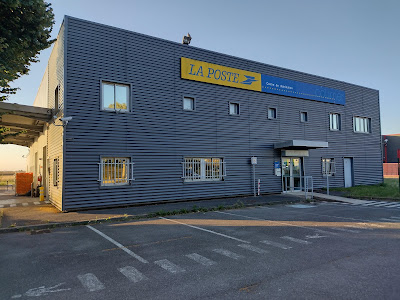 La Poste - Centre d’examen du code de la route à Angerville