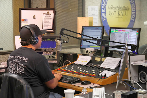 KACU Radio 89.5 FM