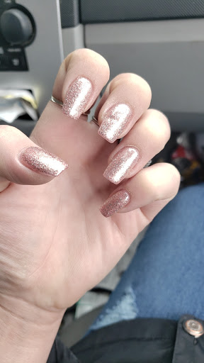 Nail Salon «D & D Nails», reviews and photos, 1911 N Main St, Rushville, IN 46173, USA