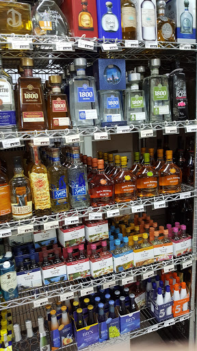 Liquor Store «Sherwood Liquor Store», reviews and photos, 1998 Spruce St, Trenton, NJ 08638, USA