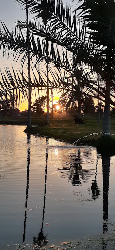 Public Golf Course «Whispering Lakes Golf Course», reviews and photos, 2525 E Riverside Dr, Ontario, CA 91761, USA