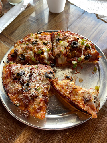 #4 best pizza place in Miramar Beach - Lost Pizza Co.