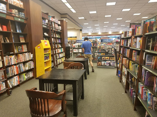Book Store «Barnes & Noble», reviews and photos, 2621 Plainfield Rd, Joliet, IL 60435, USA