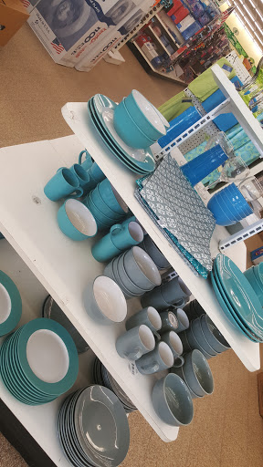 Dollar Store «Dollar Tree», reviews and photos, 1466 N Woodland Blvd, DeLand, FL 32720, USA