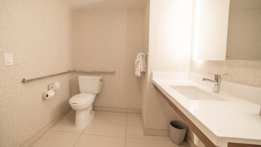 Holiday Inn Express & Suites Porterville, an IHG Hotel image