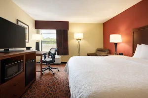 Hampton Inn Battle Creek image