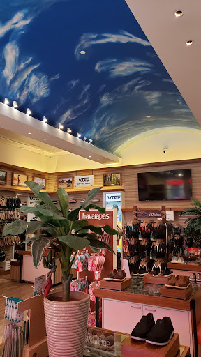 Shoe Store «Sanuk», reviews and photos, 1550 Disneyland Dr, Anaheim, CA 92802, USA