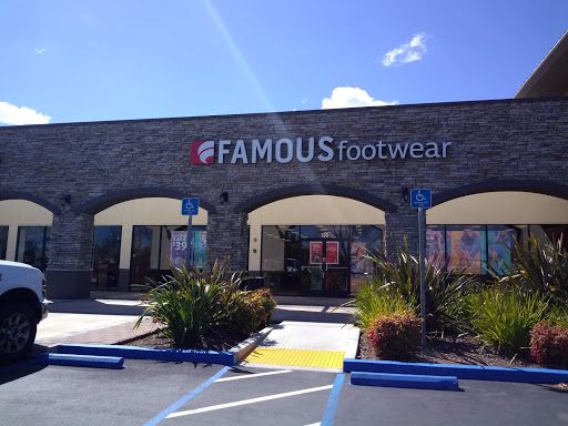 Famous Footwear, 5471 Lone Tree Way, Brentwood, CA 94513, USA, 