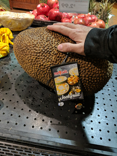 Grocery Store «Family Fresh Market», reviews and photos, 110 W 4th St, New Richmond, WI 54017, USA