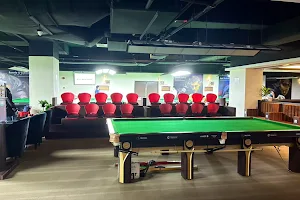 High End Snooker Club image