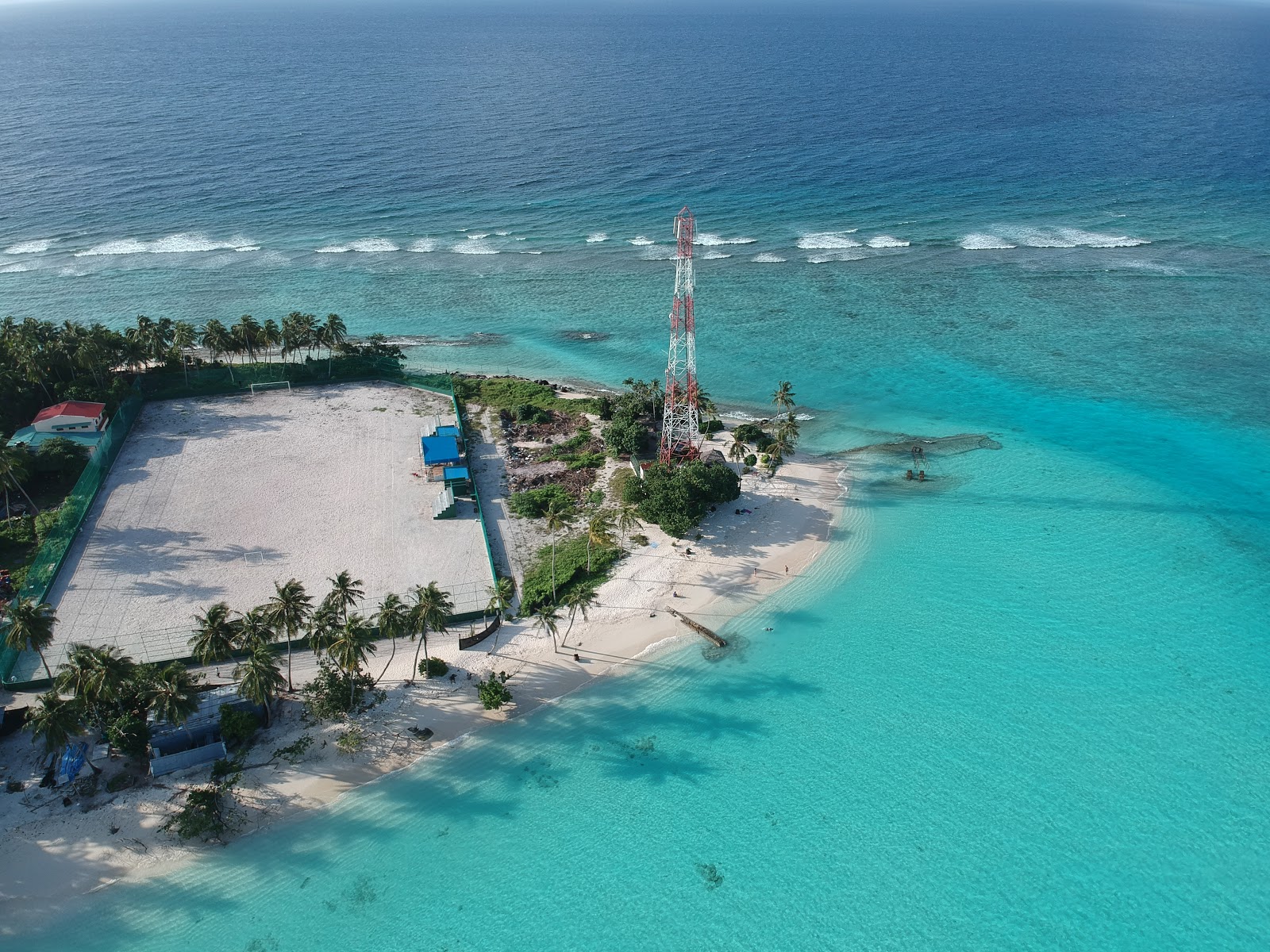 Zdjęcie Plaża Fulidhoo Thundi z przestronna plaża