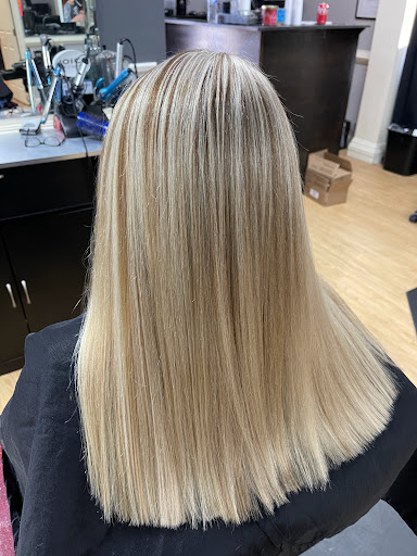 Hair Salon «The Parlour A Hair Salon», reviews and photos, 333 Jesse Jewell Pkwy SE, Gainesville, GA 30501, USA