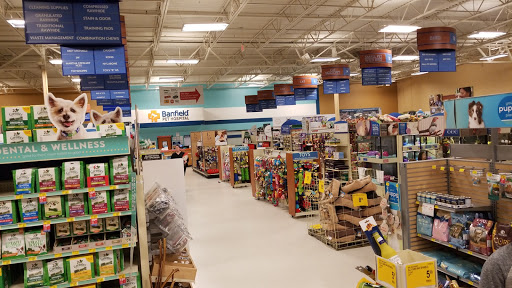 Pet Supply Store «PetSmart», reviews and photos, 11134 Parkside Dr, Knoxville, TN 37934, USA