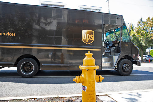 Shipping and Mailing Service «UPS Customer Center», reviews and photos, 4455 7th Ave S, Seattle, WA 98108, USA