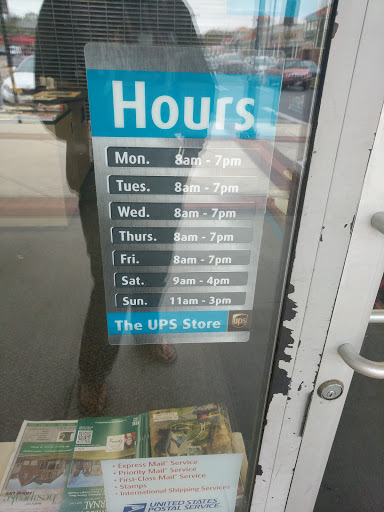 Shipping and Mailing Service «The UPS Store», reviews and photos, 4157 Mountain Rd, Pasadena, MD 21122, USA