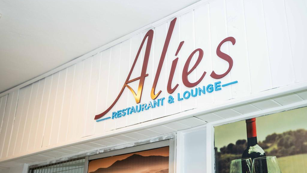Alies Restaurant & Lounge