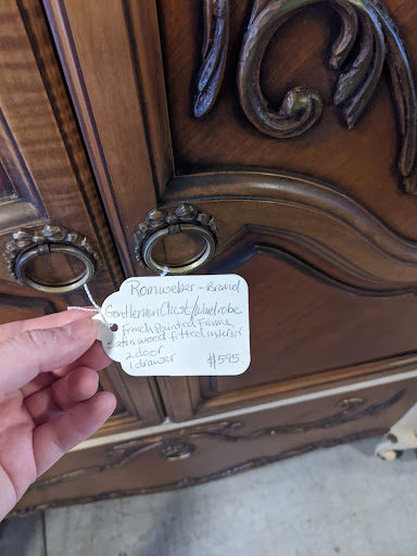 Furniture Store «Furniture4U of Lititz», reviews and photos, 243 S Broad St, Lititz, PA 17543, USA