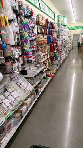 Dollar Store «Dollar Tree», reviews and photos, 567 N Main St, Clearfield, UT 84015, USA