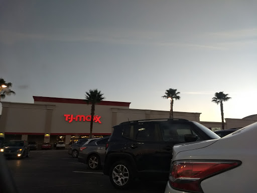 Department Store «T.J. Maxx», reviews and photos, 800 Cypress Gardens Blvd, Winter Haven, FL 33880, USA