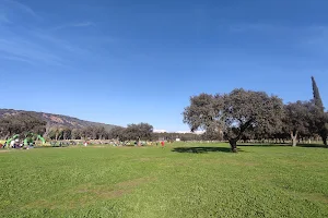 Parque Deportivo La Garza image