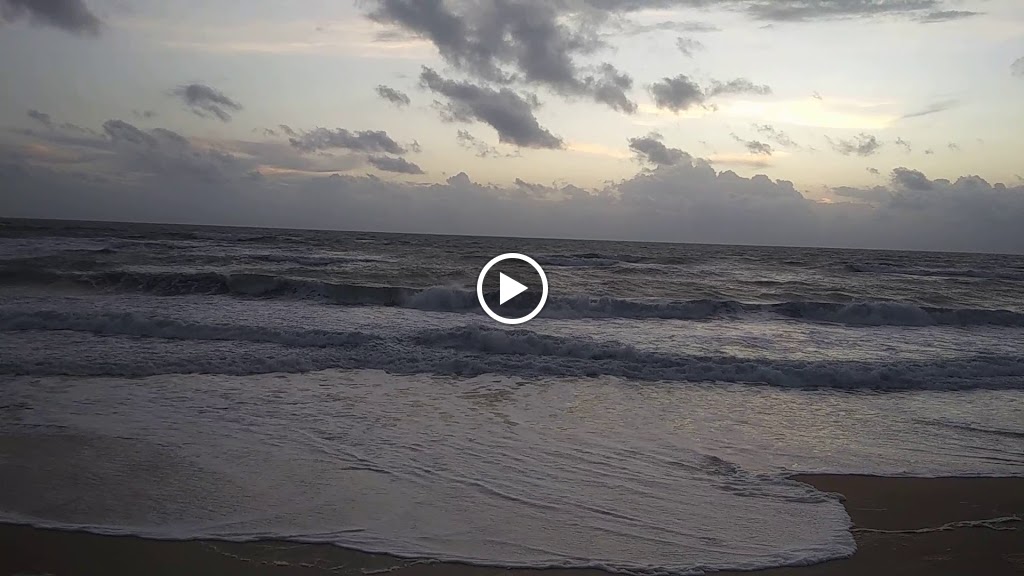 Beachside Body & Banter 32136