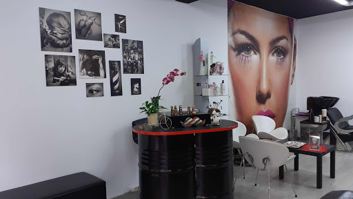 Mamen Jaén Peluquería y Barber Shop en Jaén, Jaén