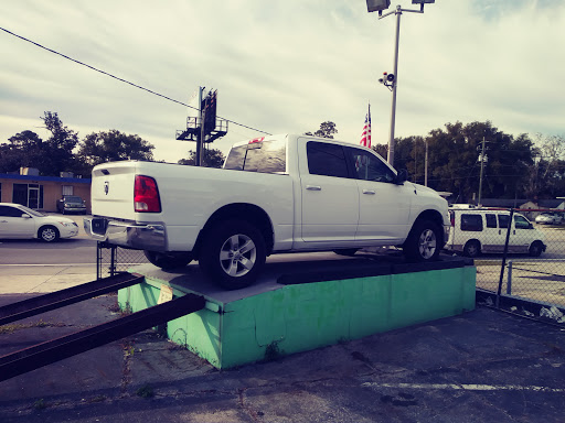 Used Car Dealer «Castle Used Cars Inc.», reviews and photos, 5225 Beach Blvd, Jacksonville, FL 32207, USA