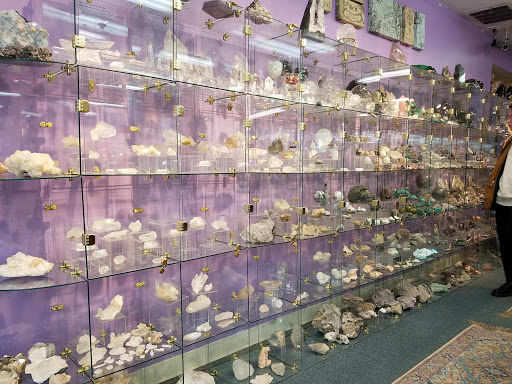 Book Store «Phoenix & Dragon Bookstore», reviews and photos, 5531 Roswell Rd NE, Sandy Springs, GA 30342, USA