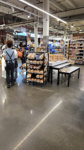 Grocery Store «Whole Foods Market», reviews and photos, 214 3rd St, Brooklyn, NY 11215, USA