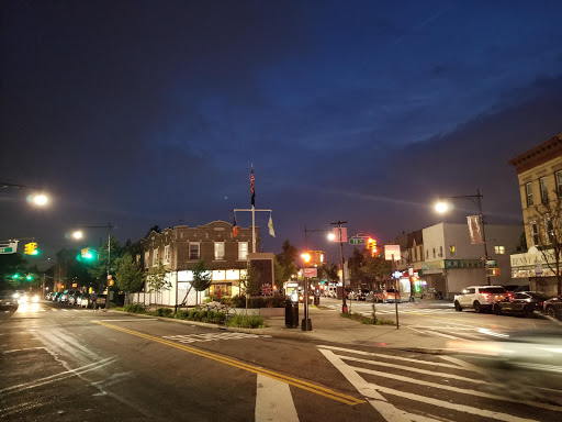 71-02 Myrtle Ave, Glendale, NY 11385, USA